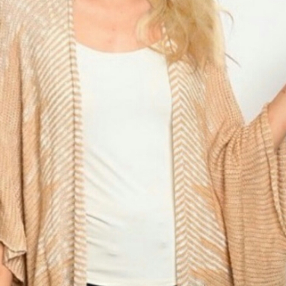 White/Tan Fringed Shrug/ Cardigan - Picture 3 of 6